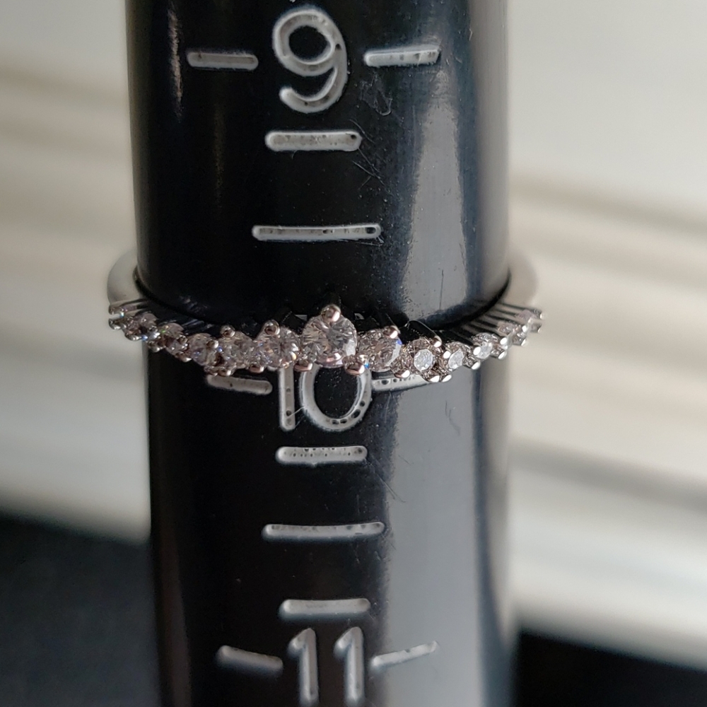 Fragrant Jewels stackable ring - Picture 3 of 3